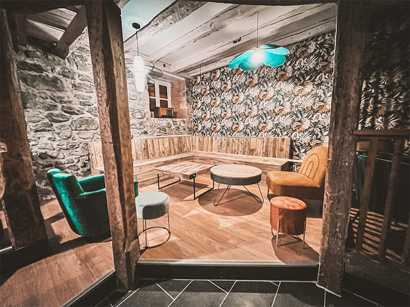 intérieur du bar Levrette Café Aurillac