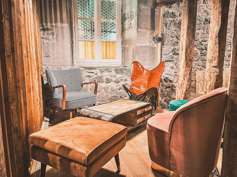 intérieur du bar Levrette Café Aurillac