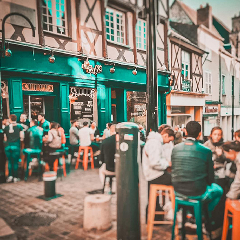 Extérieur du Levrette Café Bourges couverture carré